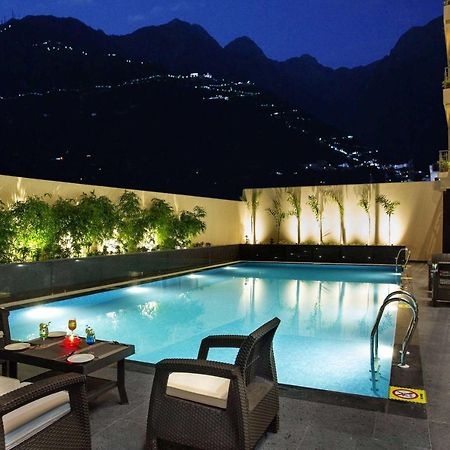 Ramada By Wyndham Katra Station Road Otel Dış mekan fotoğraf